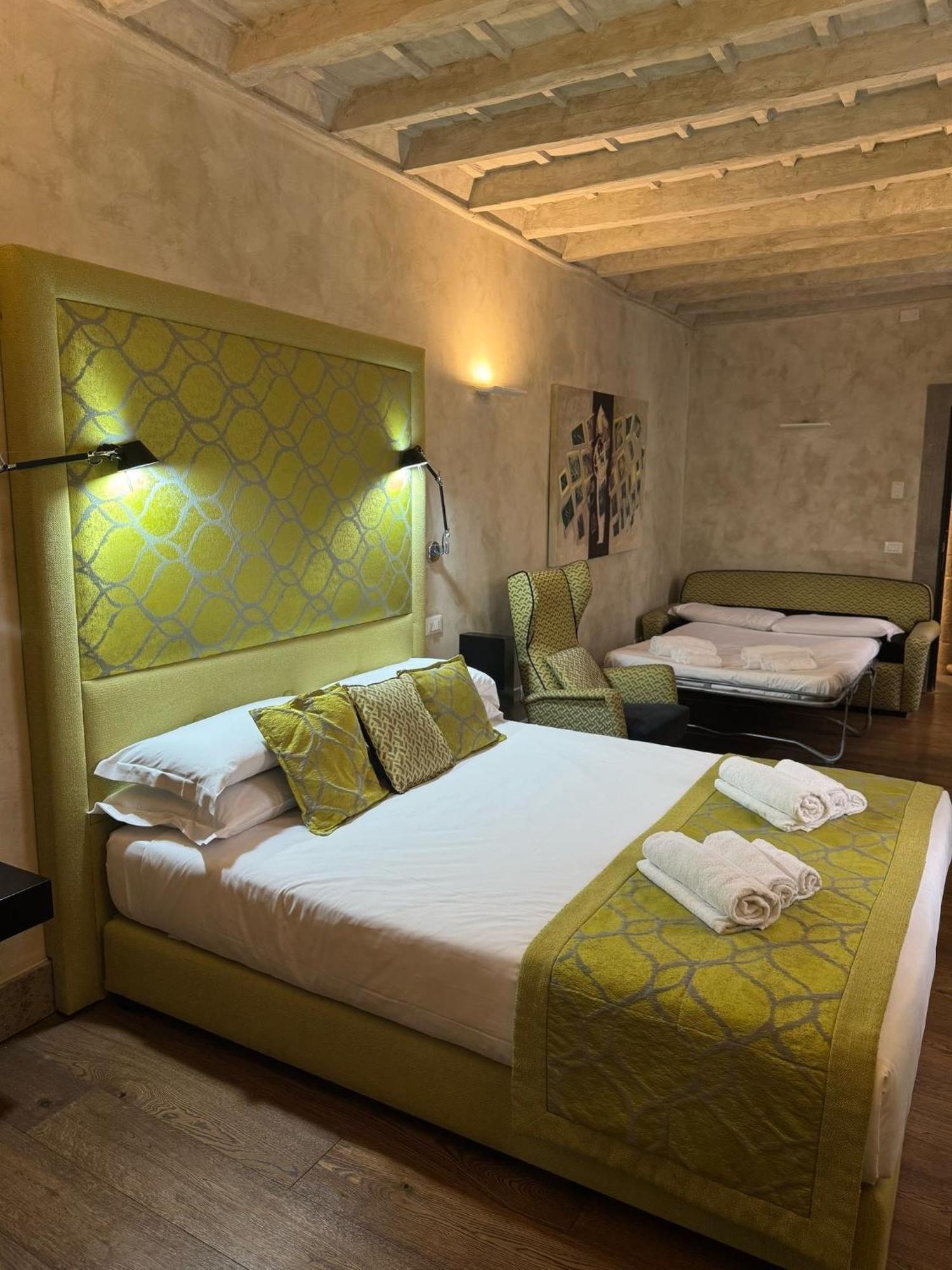 Pantheon Luxury Suite Рим Екстер'єр фото